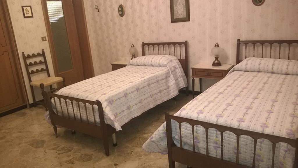 Casa Giordano Bed and Breakfast Mombello Monferrato Exterior foto