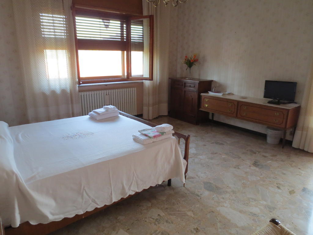 Casa Giordano Bed and Breakfast Mombello Monferrato Habitación foto